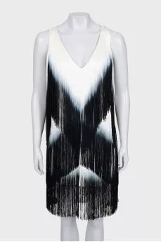 Cocktail dress with earrings and fringe