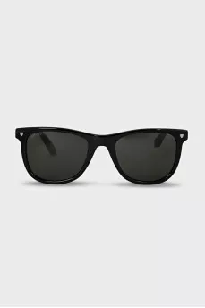 Black rectangular sunglasses