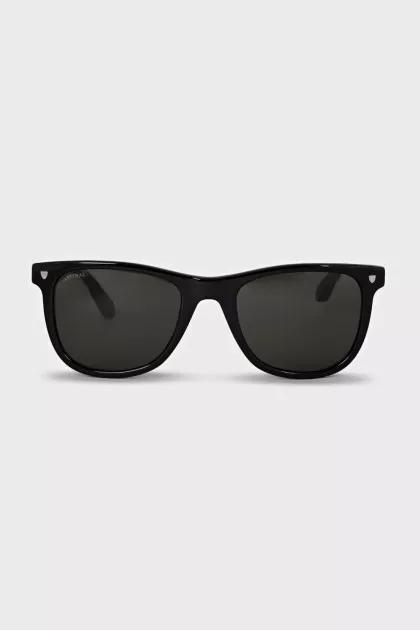 Black rectangular sunglasses