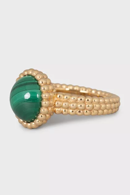 Gold ring with malachite