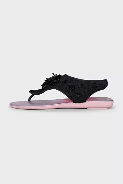 Textile flip-flops with black decor