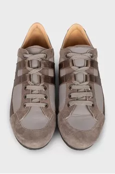 Sneakers with a leather logo insert
