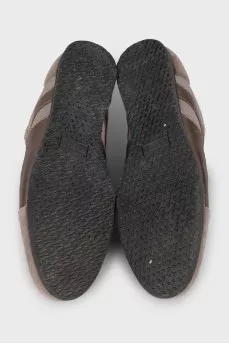 Sneakers with a leather logo insert