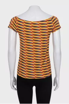 Fitted top with geometric print