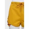 Shorts with accent inserts