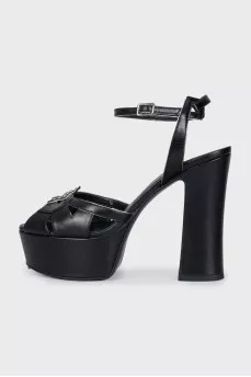 Heeled sandals with rhinestones