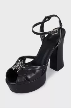 Heeled sandals with rhinestones
