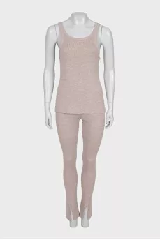 A fitted suit made of wool and silk