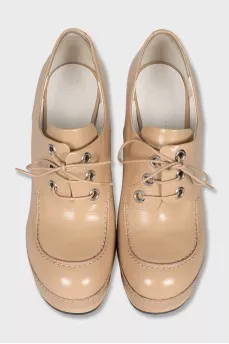 Leather shoes with wooden heels