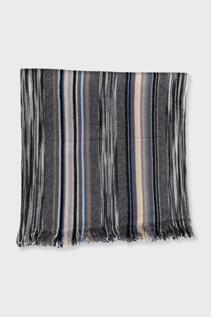 Men's striped scarf with fringe