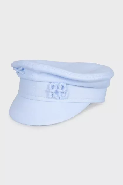 Linen cap with embroidered logo