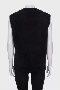 Black vest with a bear print