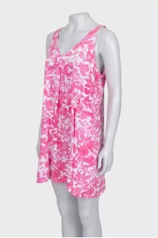 Loose-fitting dress with a pink print
