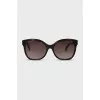 Gradient sunglasses with gold logo