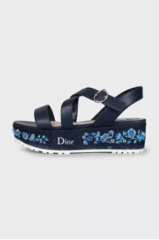 Leather platform sandals with embroidery