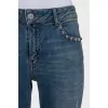 Рваные джинсы skinny fit с шипами