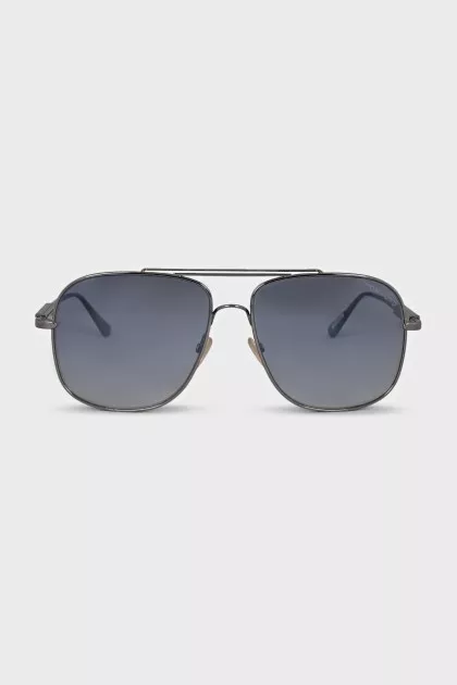 Gradient sunglasses with silver frames