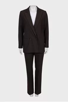 Brown suit with checkered trousers