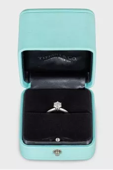 Platinum ring with a round diamond