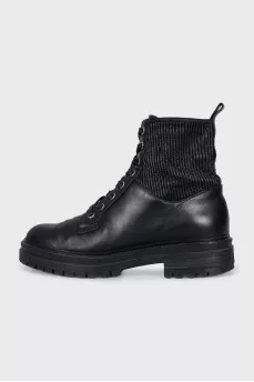 Black mid-heeled boots