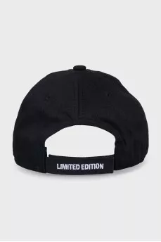 Men's cap with embroidered brand logo
