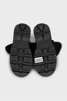 Insulated black boots with a massive sole