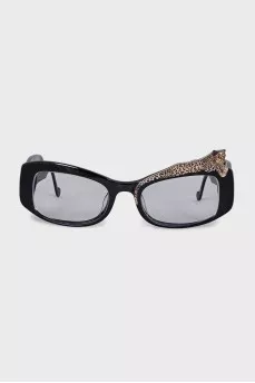 Black frame with diopters