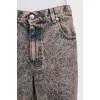 Wide-leg jeans with a distressed effect