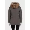 Fitted jacket with detachable collar