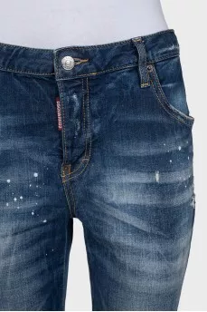 Low-rise boyfriend fit jeans