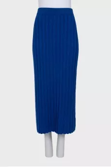 Blue ribbed skirt with a cutout