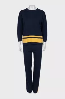Wool suit with yellow insert