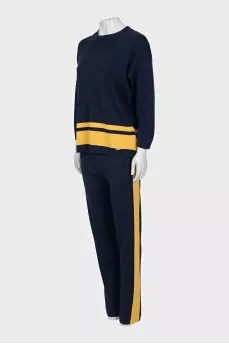 Wool suit with yellow insert