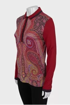 Red jumper with a print