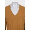 Loose-fitting wool pullover