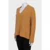 Loose-fitting wool pullover
