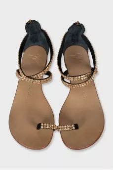 Sandals with crystals