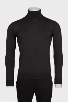 Men's brown turtleneck