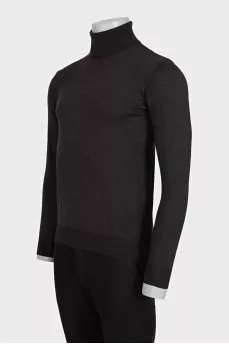 Men's brown turtleneck