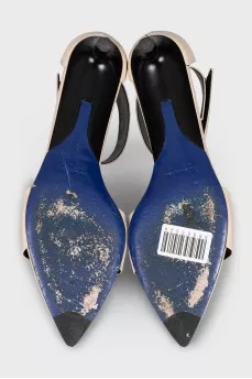 Leather kitten heel sandals