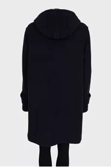 Straight coat with voluminous buttons