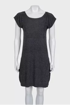 Gray dress with short sleeves