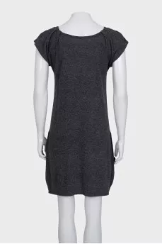 Gray dress with short sleeves