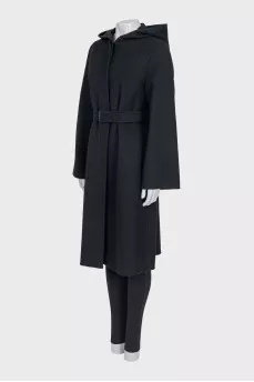 Cashmere coat with tag