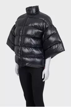 Straight down jacket with voluminous sleeves