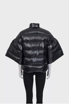 Straight down jacket with voluminous sleeves