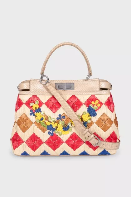 Peekaboo decorated bag