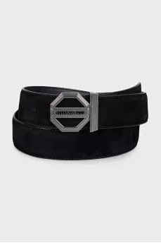 Men's black belt with a metal buckle