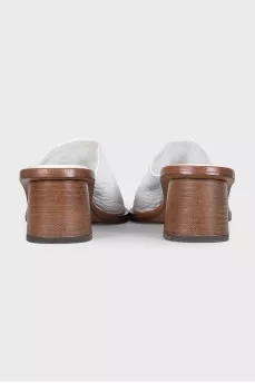 Leather mules with round toe and heels