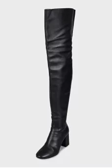 Leather over-the-knee boots with a zipper